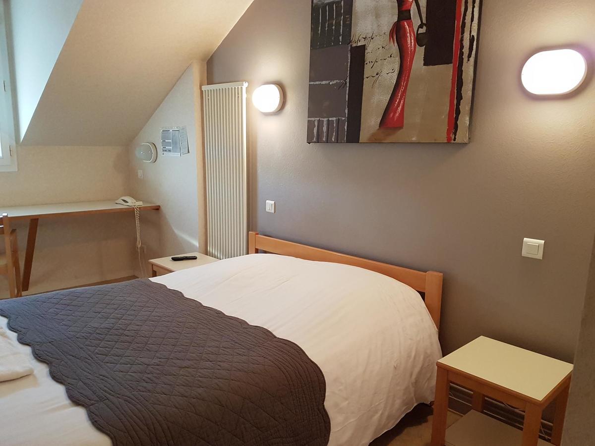 Hotel Le Bretagne Louvigné-de-Bais Zimmer foto